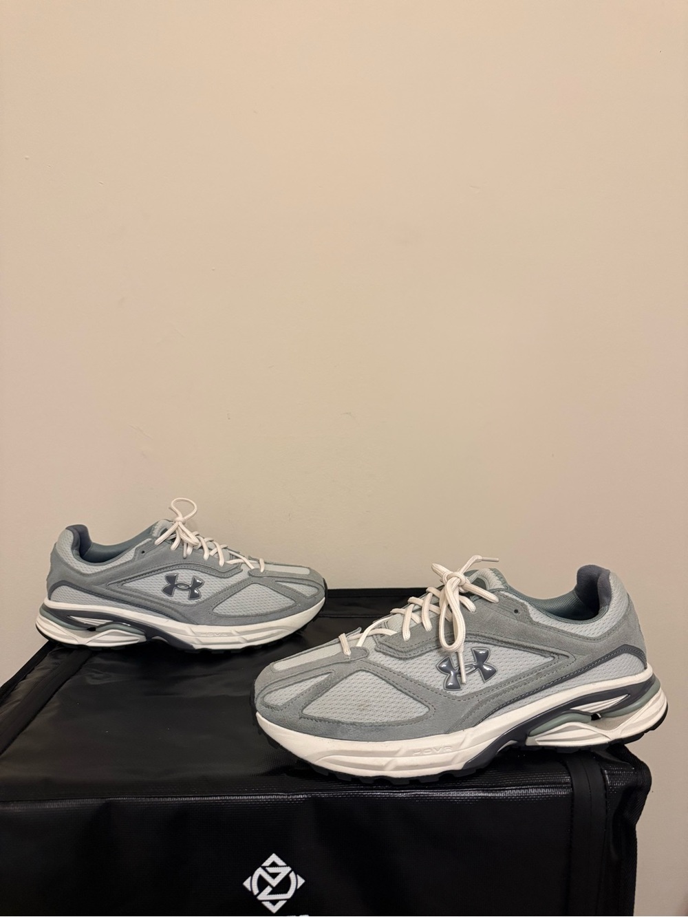 Size 11 - Under Armour Apparition